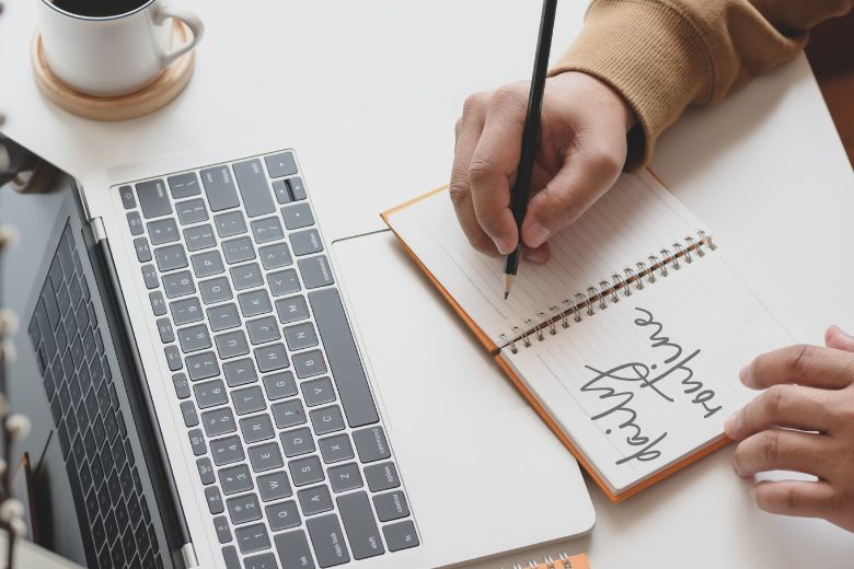 書くことを習慣化するコツ