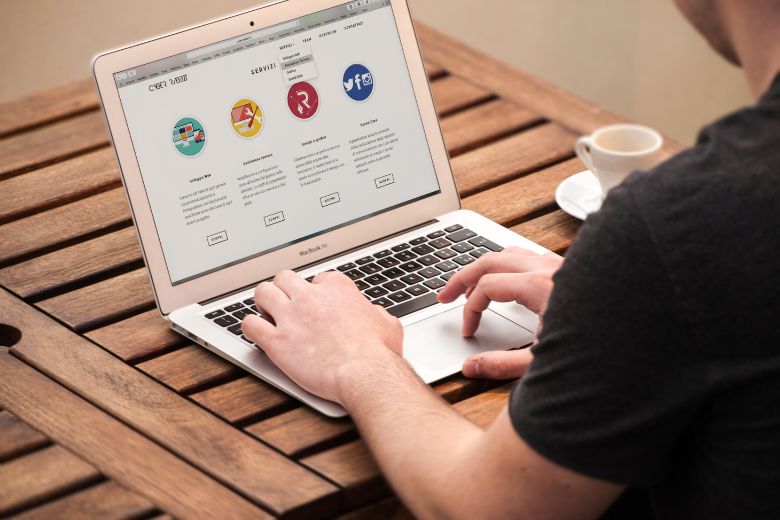  WEBデザイナーや商品開発職などのクリエイティブ系