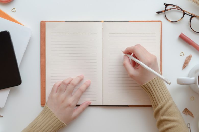 HSPとの向き合い方：自分を責めず、まずは気づくことから