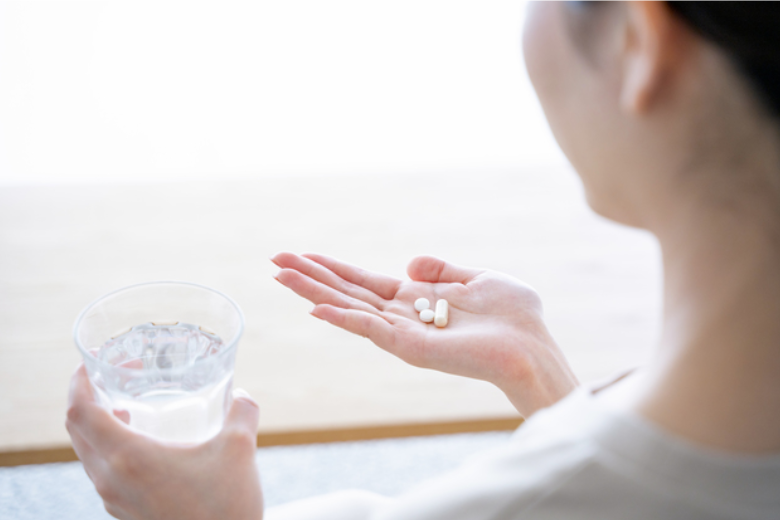 脳のバランスを整える薬物療法（気分安定薬など）