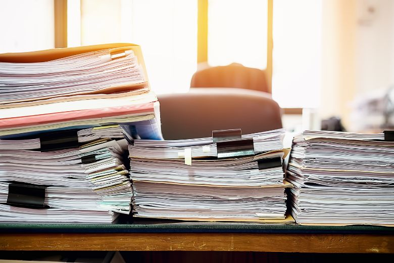 2. 仕事を断れず、キャパオーバーになる