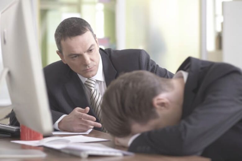 発達障害のある方は、日常生活や職場などで注意された際に、他の人よりも深く傷ついてしまう傾向があります。「たった一言注意されただけで落ち込んでしまう」「他の人は気にしていないようなことがどうしても頭から離れない」といった経験に心当たりのある方も多いのではないでしょうか