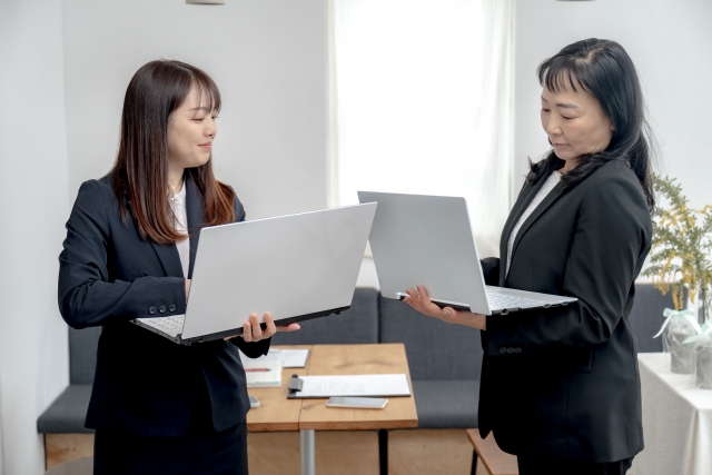 見通しを立てるのが苦手──「プレゼン前の進捗確認」シーン
