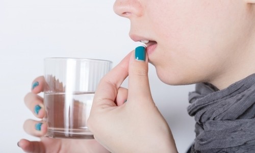 背景の精神疾患の治療