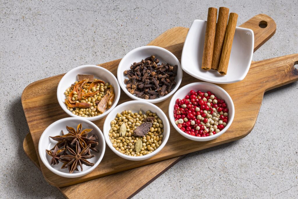 西洋医学的に見ると、自律神経の不調や軽度のうつ状態に近い症状に対して、穏やかに作用し、体調を整えることが目的の薬になります。