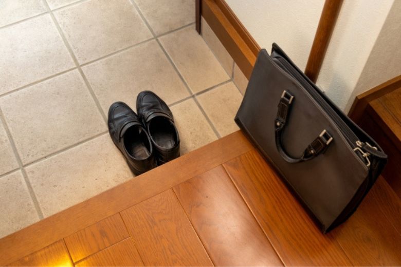 1. 仕事は家に持ち帰らない工夫を