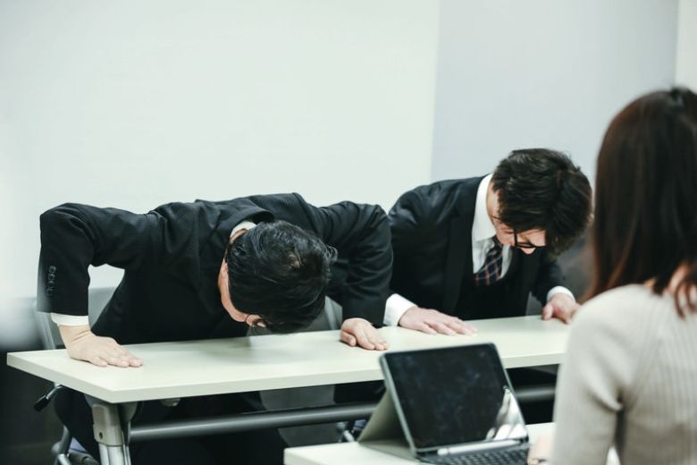 新入社員必見！クレーム電話対応の基本3ステップ