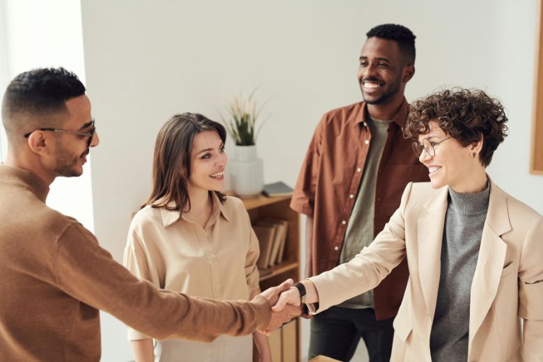 研修に使えるアイスブレイクネタ｜５分で簡単にできる３つのゲーム