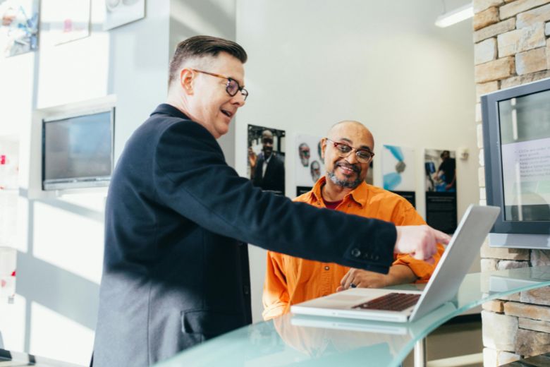 【言葉遣い】上司や取引先との会話で役に立つ！仕事に差が出る言葉遣い【日常会話編】