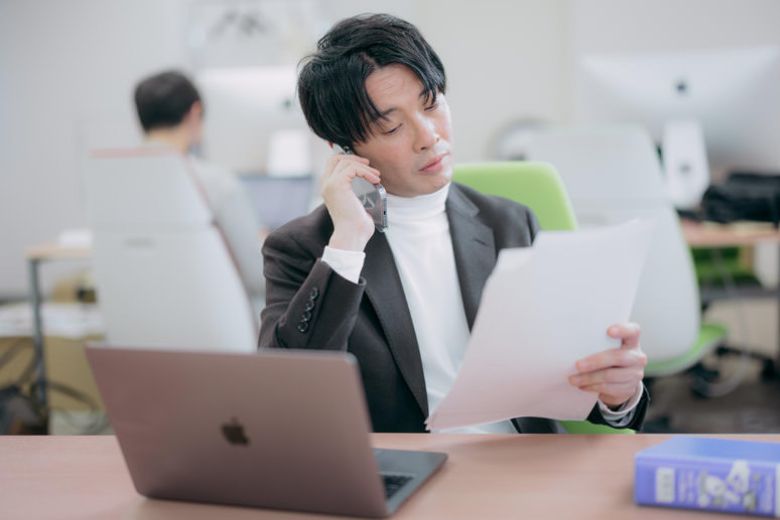 電話応対におけるビジネスマナーの基本と実践ポイント