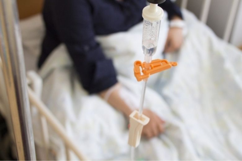 入院と手術費用