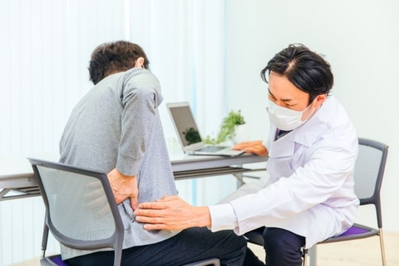 ４．主治医や看護師、専門の相談窓口に相談する