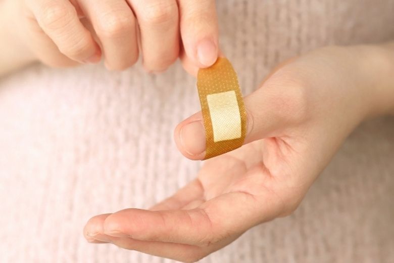 ① ばね指（弾発指）とは ― 指が「カクッ」と跳ねる理由