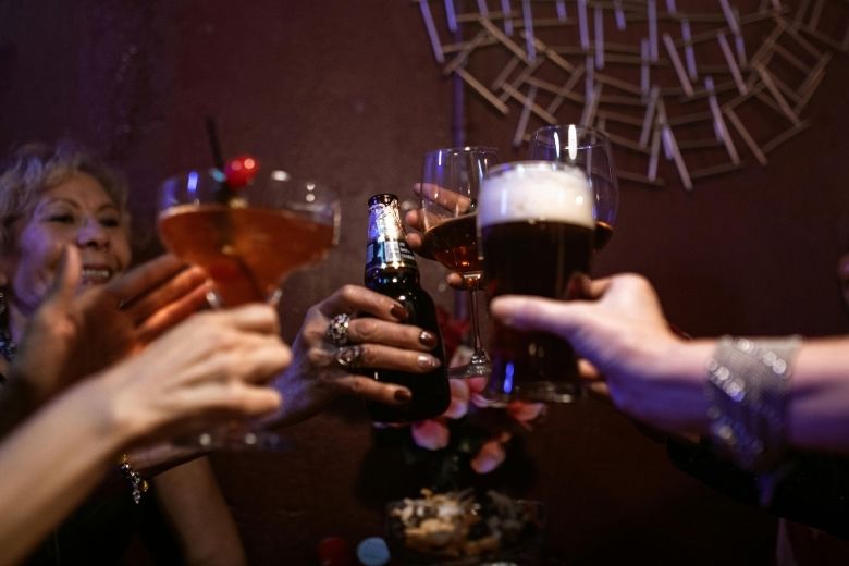 ③ アルコール飲料 ― 少量でも油断できない“発がん性”