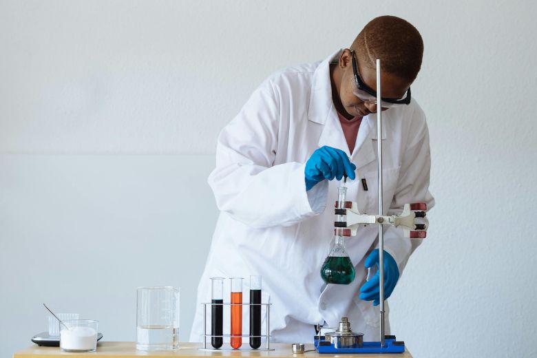 メラトニンは誰でも飲んでいいの？――注意点と安全性について